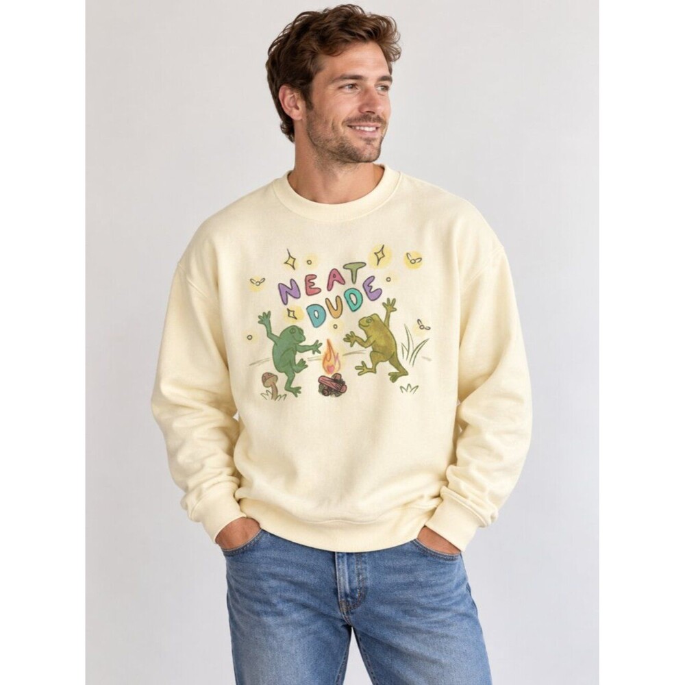 Neat Dude Frog Crewneck Sweatshirt Butter Cream 2XL Campfire Graphic